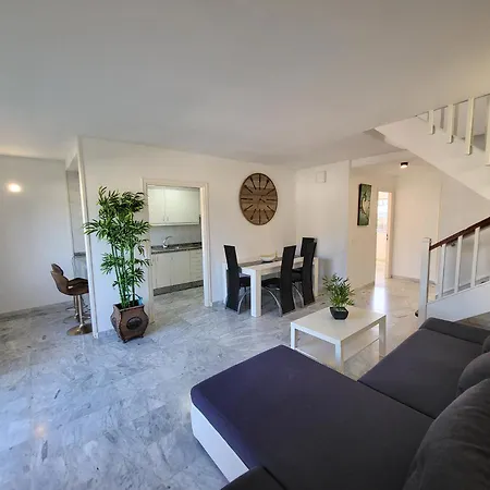 Exclusive Penthouse In Downtown Cristianos Apartament